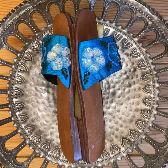 NEW! Turquoise Floral Beaded Embellished Sequined Slides Sandals Flats Size 5 - Picture 12 of 14